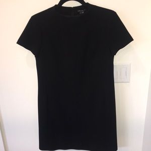 Theory black shift dress w pockets.
